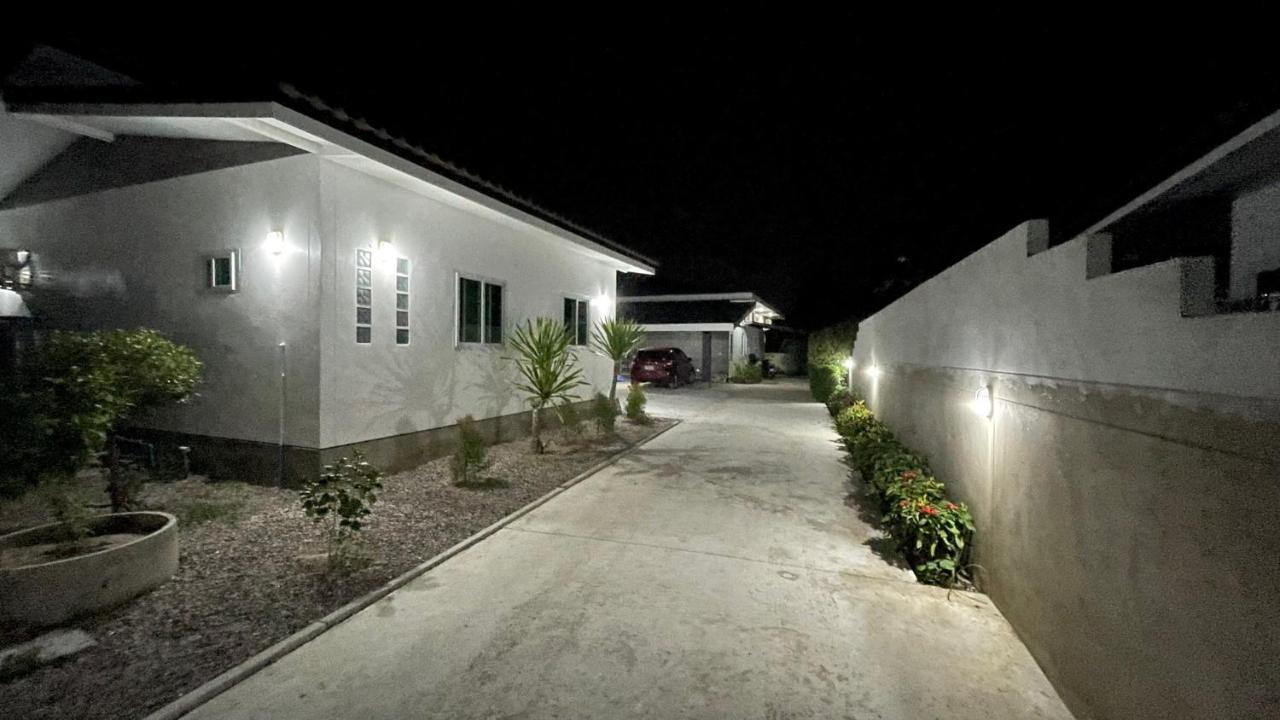 Happy House Villa Cha-Am Exterior photo