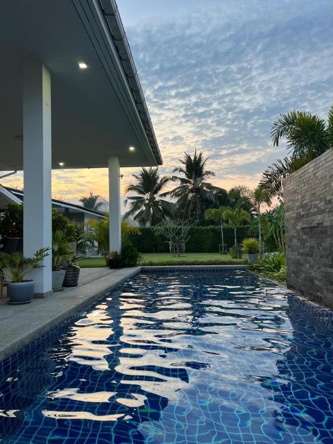 Happy House Villa Cha-Am Exterior photo